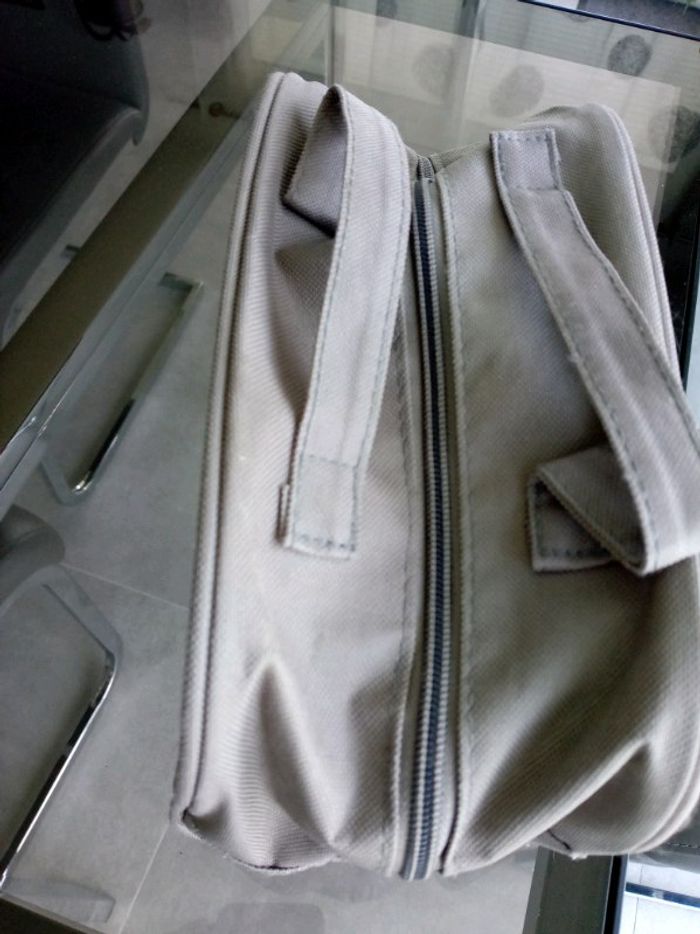 Trousse de toilettes