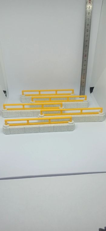 Lot barrières jaunes et imitation béton playmobil