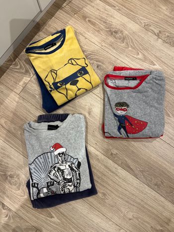 Pyjamas le lot de 3 (b)