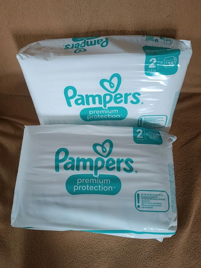 Lot couches T2  Pampers - photo numéro 2