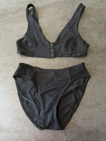 Maillot de bain 2 pièces noir - taille 38
