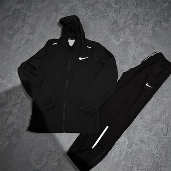 Survêtement Nike neuf taille S