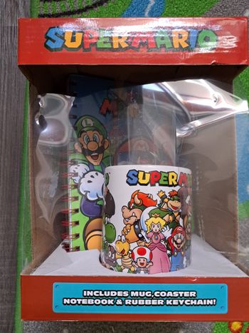 Coffret cadeau Mario neuf