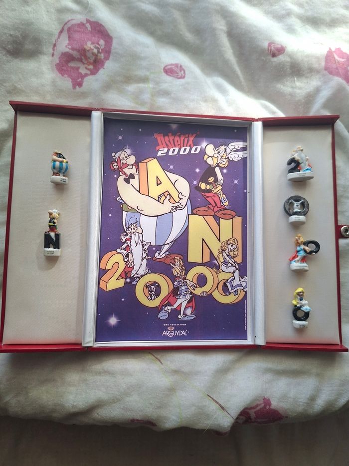 Collection Complète des et rare des fèves d Asterix Asterix pour l année 2000