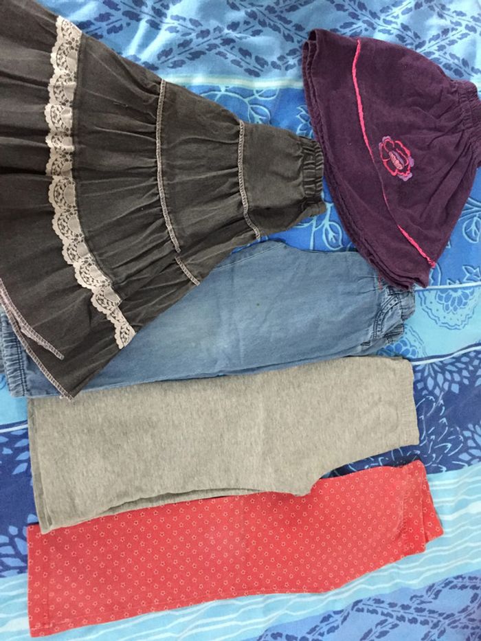 lot jupe et pantalon 2 ans