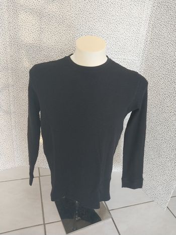 Haut manches longues homme H&M – noir, slim fit, style “waffle”