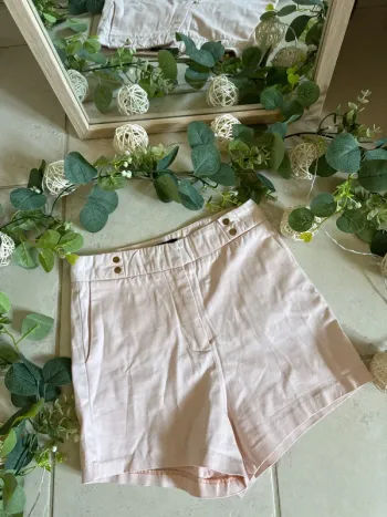 Joli short taille haute rose clair femme