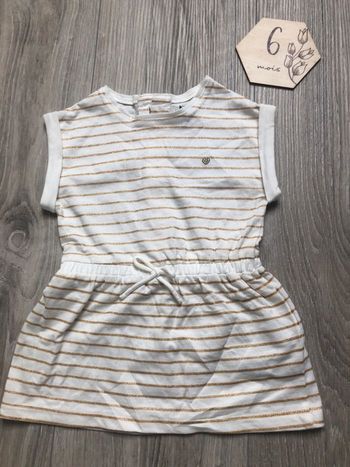 Jolie robe Kiabi 6 mois à rayures dorées