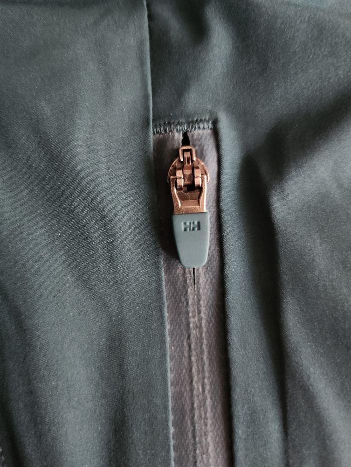 Menteau Helly Hansen neuf - photo numéro 8