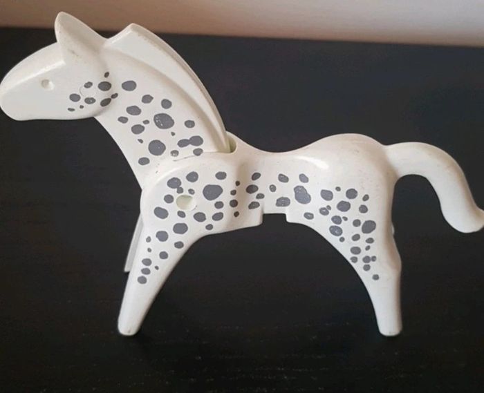Figurine Cheval blanc