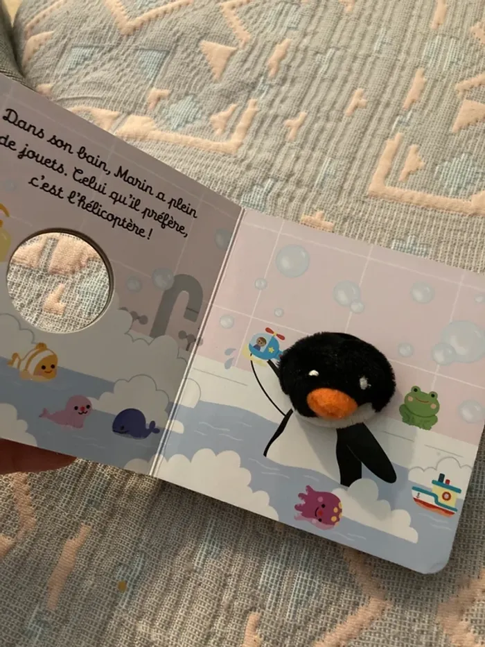 livre marionette « au bain petit pingouin » - photo numéro 3