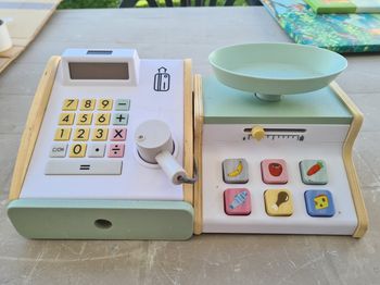 Lot caisse + balance