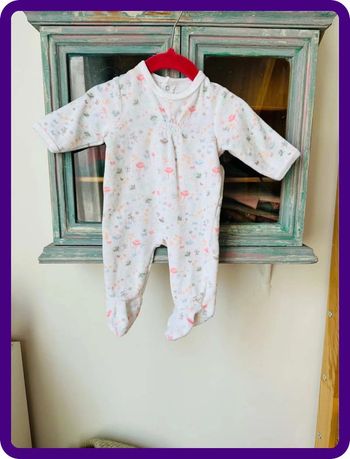 Pyjama en velours taille 1 mois