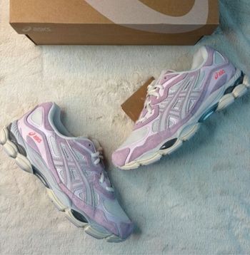 Asics nyc gel cream pink water taille 38