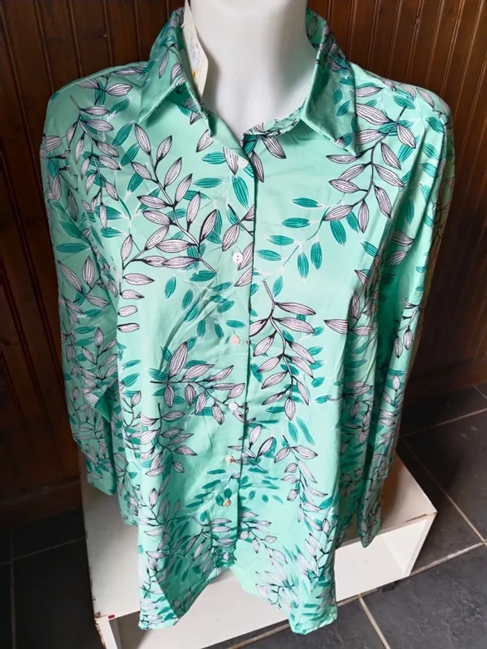 Magnifique blouse chemise femme marque Melya Melody taille 52/54 - photo numéro 2