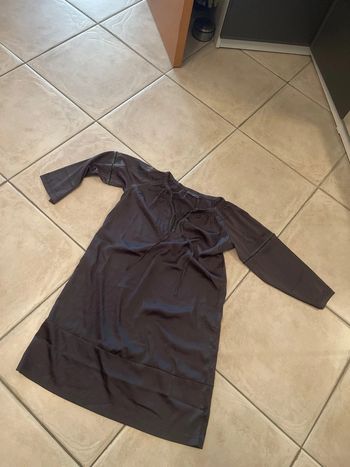 Robe M