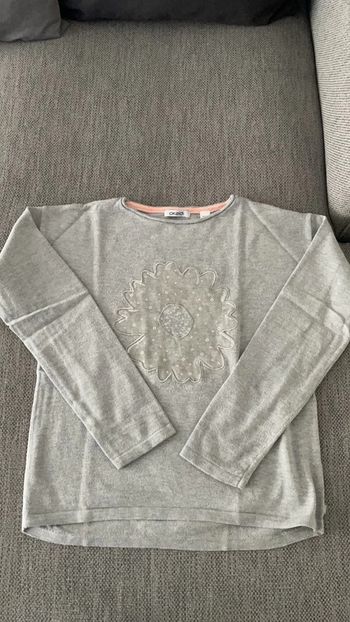 Pull gris