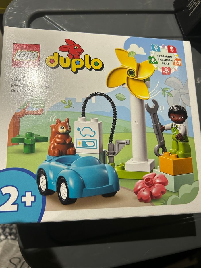10985 Lego Duplo L’éolienne et la Voiture Électrique