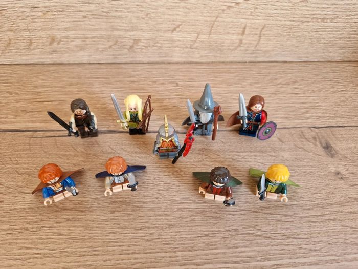 Figurines type lego 9 membres de la communauté de l'anneau seigneur des anneaux - photo numéro 8