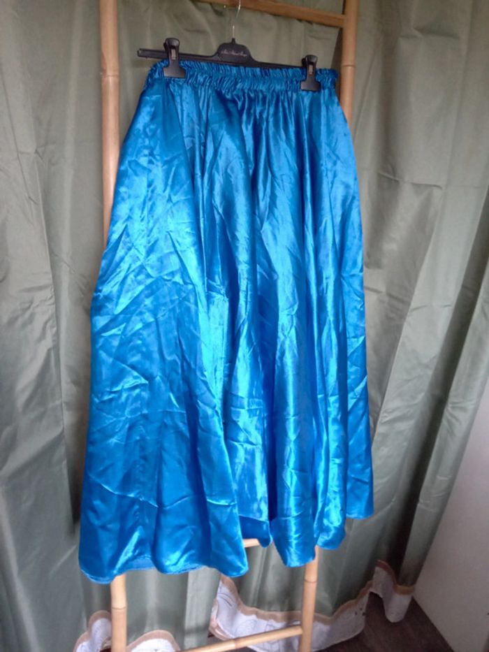 Jupe soleil danse orientale satin bleu royal