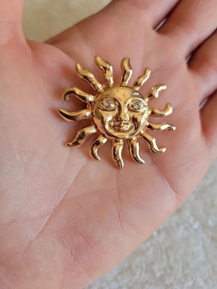 Broche soleil yeux zirconiums - photo numéro 4