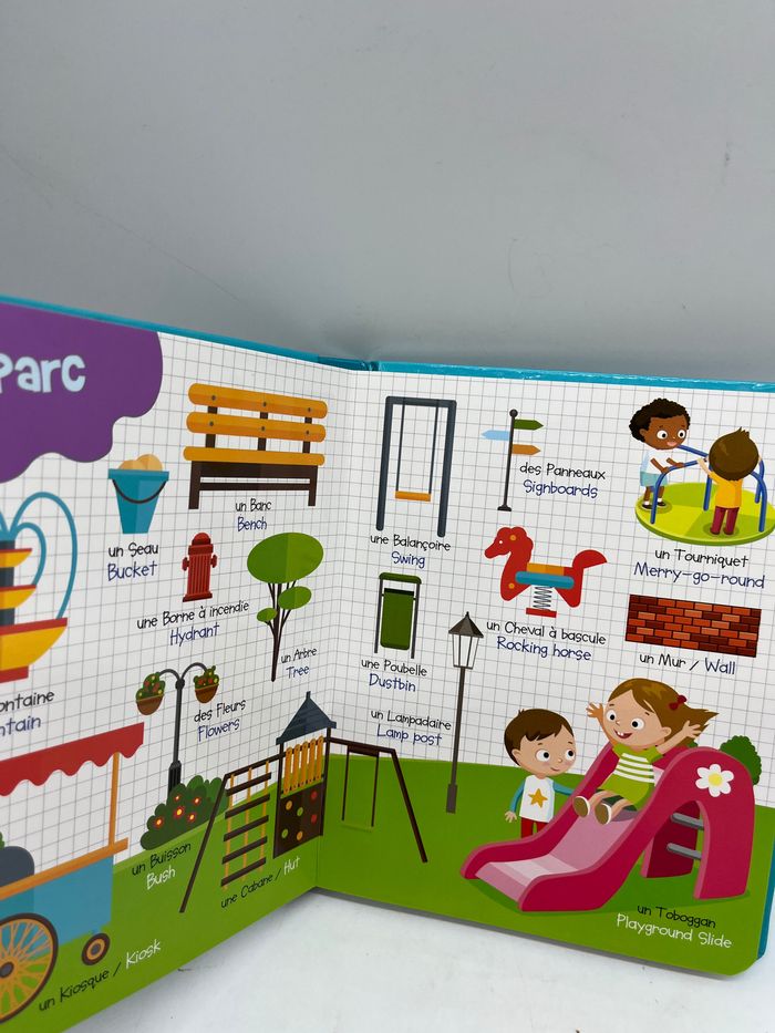 livre mon premier dictionnaire illustré Bilingue Français/anglais mes premiers mots pour apprendre l’anglais Neuf - photo numéro 3