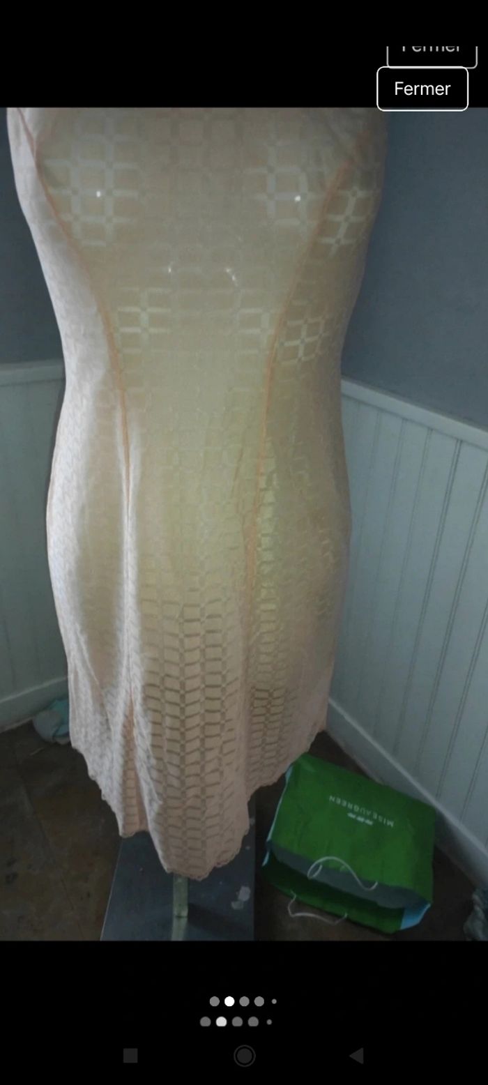 Très belle nuisette L1 - photo numéro 6