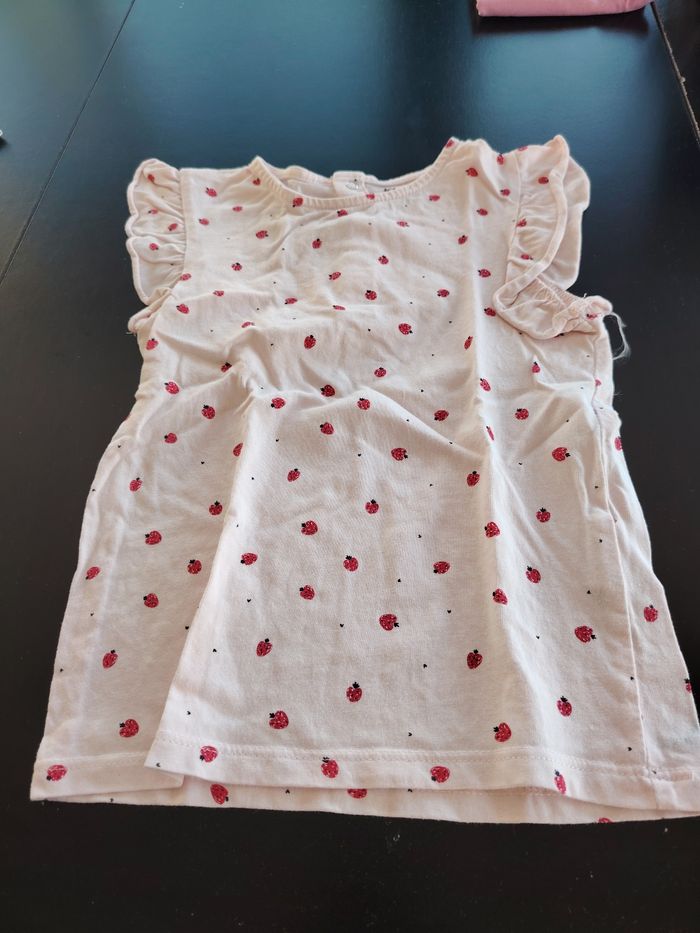 Lot t-shirt manches courtes et débardeurs - photo numéro 4