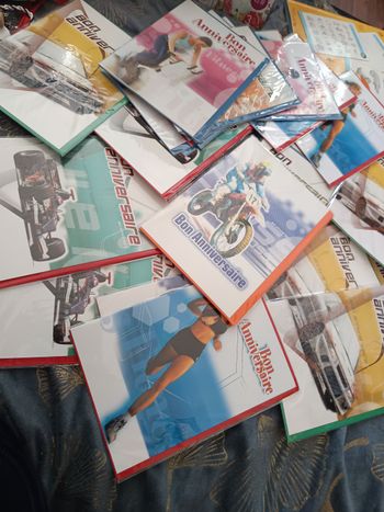 Lot 25  carte anniversaire 