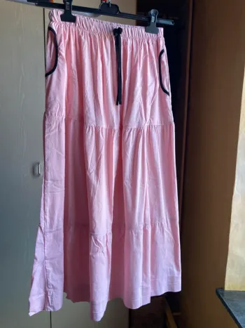 Superbe jupe longue vintage avec poches rose bonbon et noeud