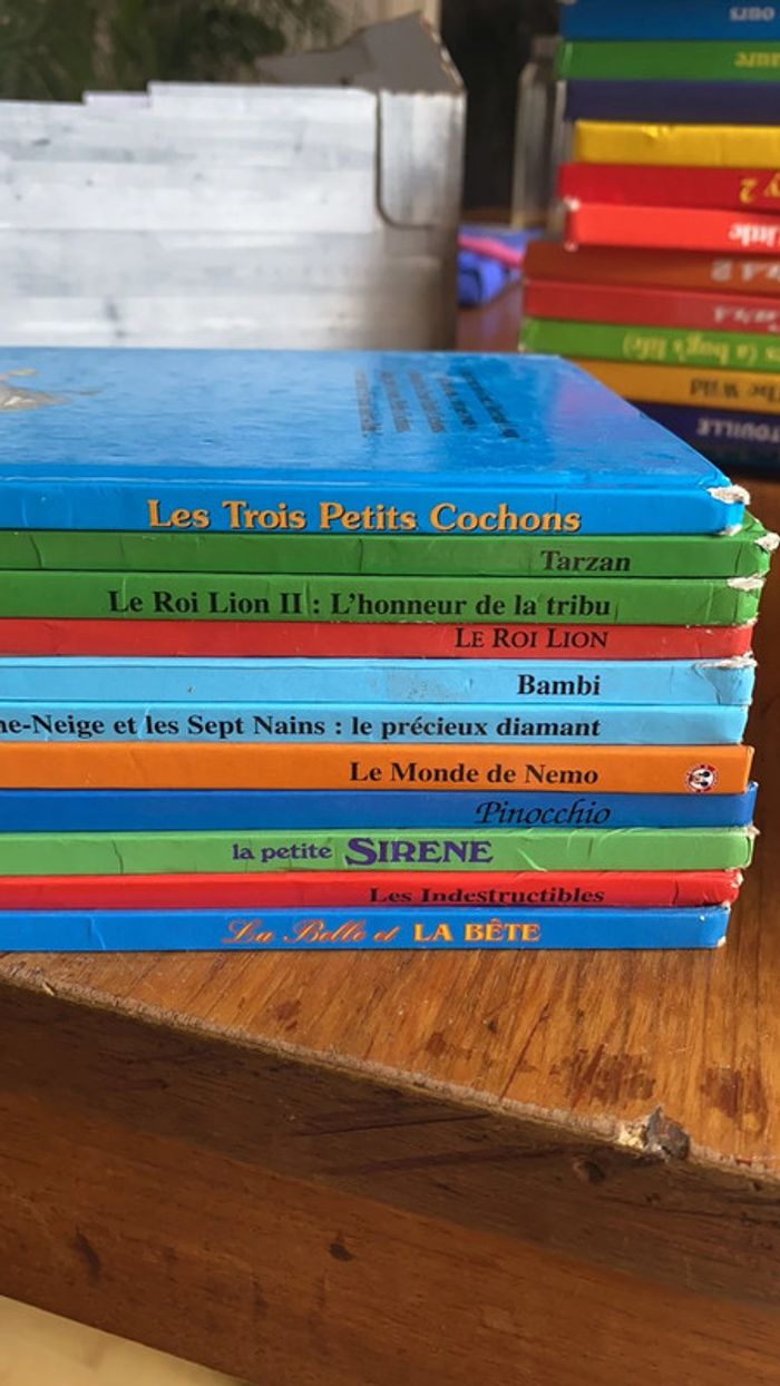 Lot livres Disney - photo numéro 2