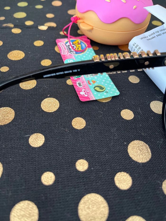 Lunette de soleil moschino authentique - photo numéro 6