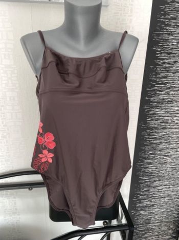 Maillot de bain 1 pièce Tribord taille 42 neuf