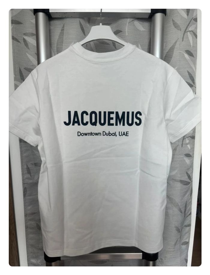T-shirt Jacquemus Dubaï taille S - photo numéro 4