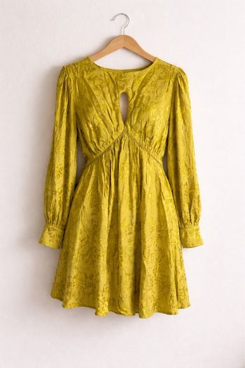 Robe Naf Naf - élégance intemporelle 