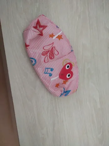 Trousse a rayures et motif