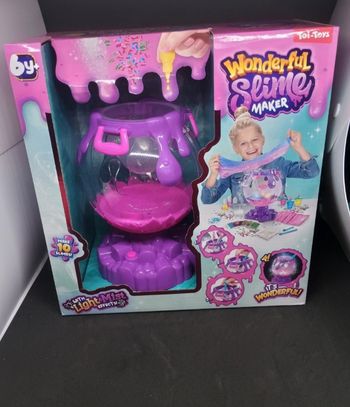 Magnifique chaudron slime fumé et lumière neuve prêt à être offert