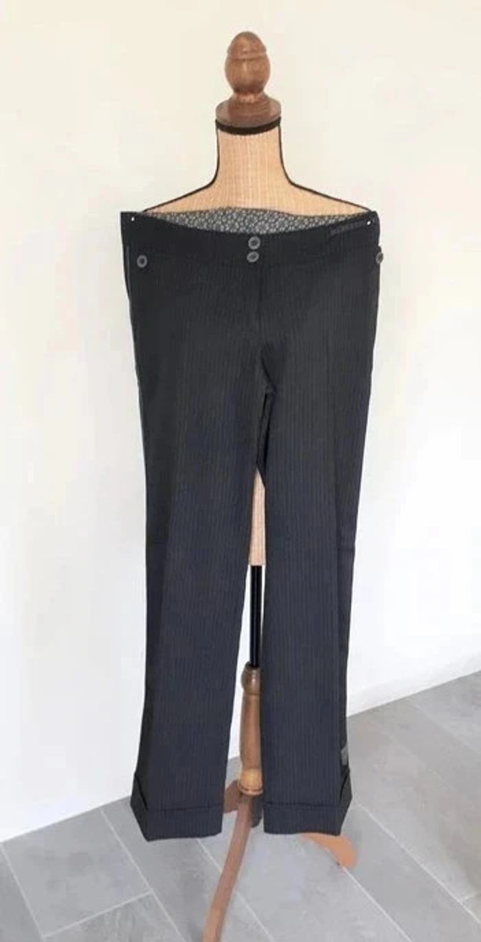 45 € Pantalon avec fines rayures Cop Copine taille 38 - photo numéro 5