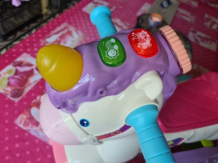 Licorne à bascule v tech 3 en 1 - photo numéro 7