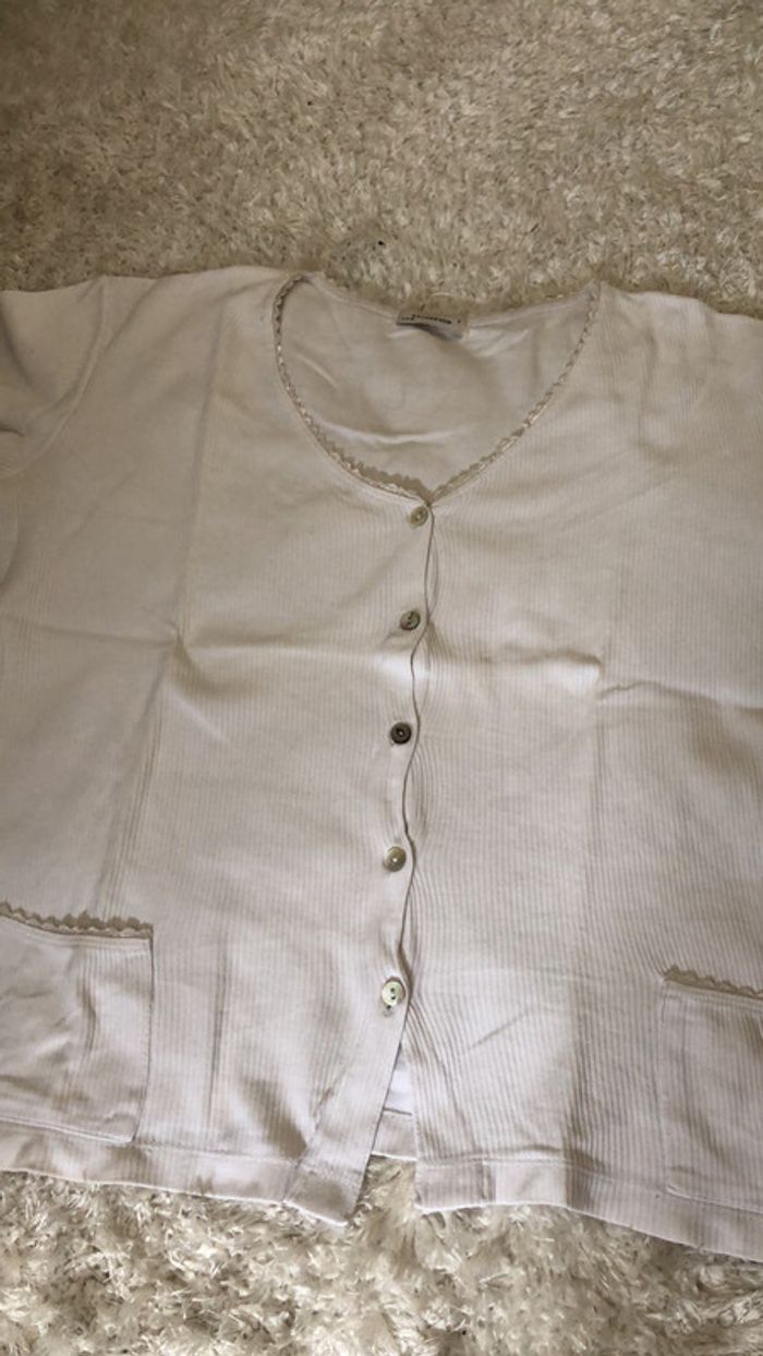 Haut blanc - photo numéro 4