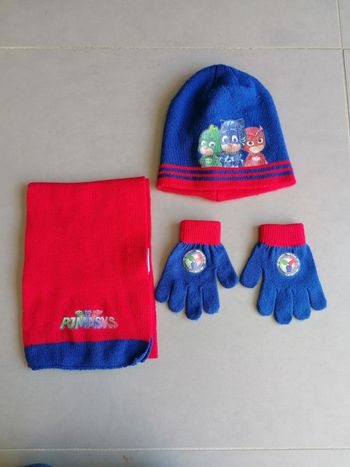 Bonnet, écharpe et gants pyjamasque NEUFS