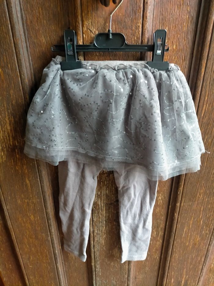 Très belle jupe/legging Château de sable 4 ans - photo numéro 4