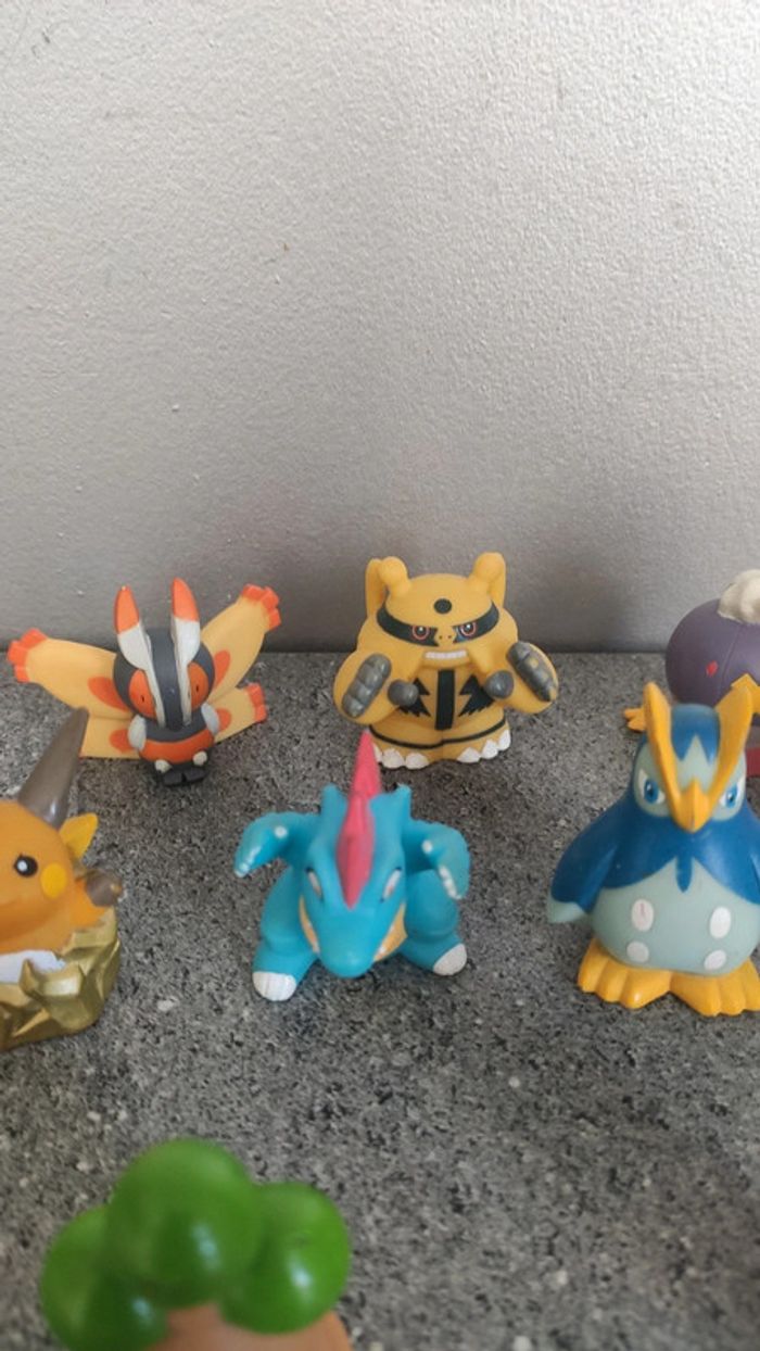 Lot de 9 figurines pokémon Bandai finger Nintendo bon état - photo numéro 5