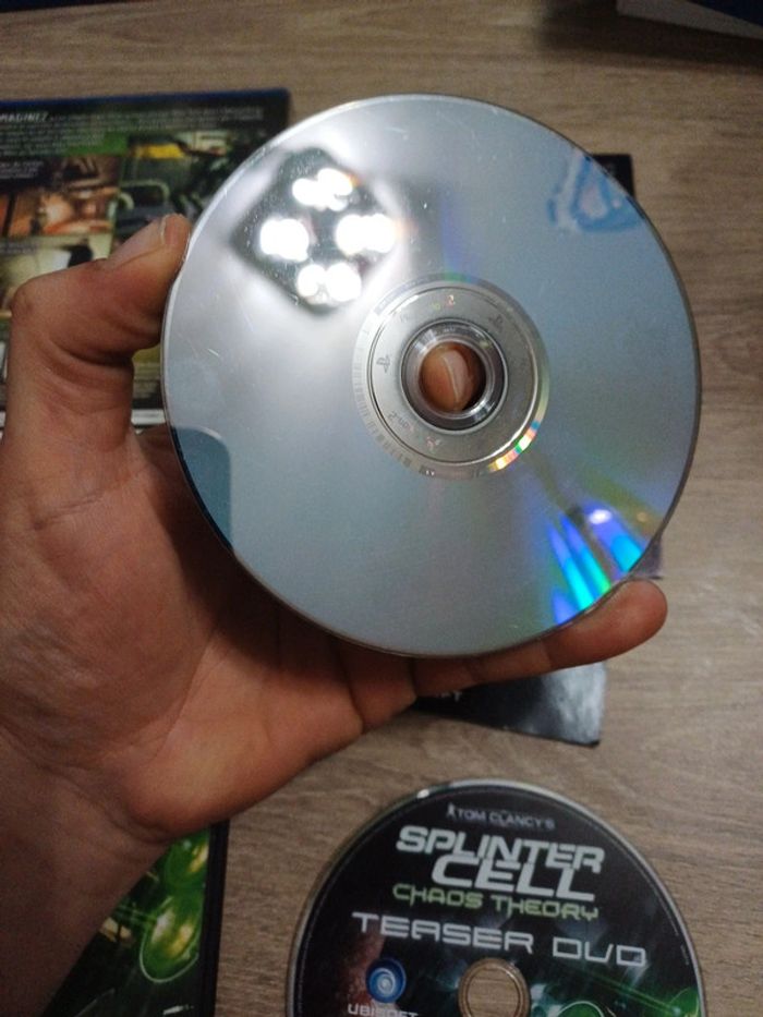 Solinter Cell - Chaos Theory + DVD Bonus - Playstation 2 - photo numéro 5