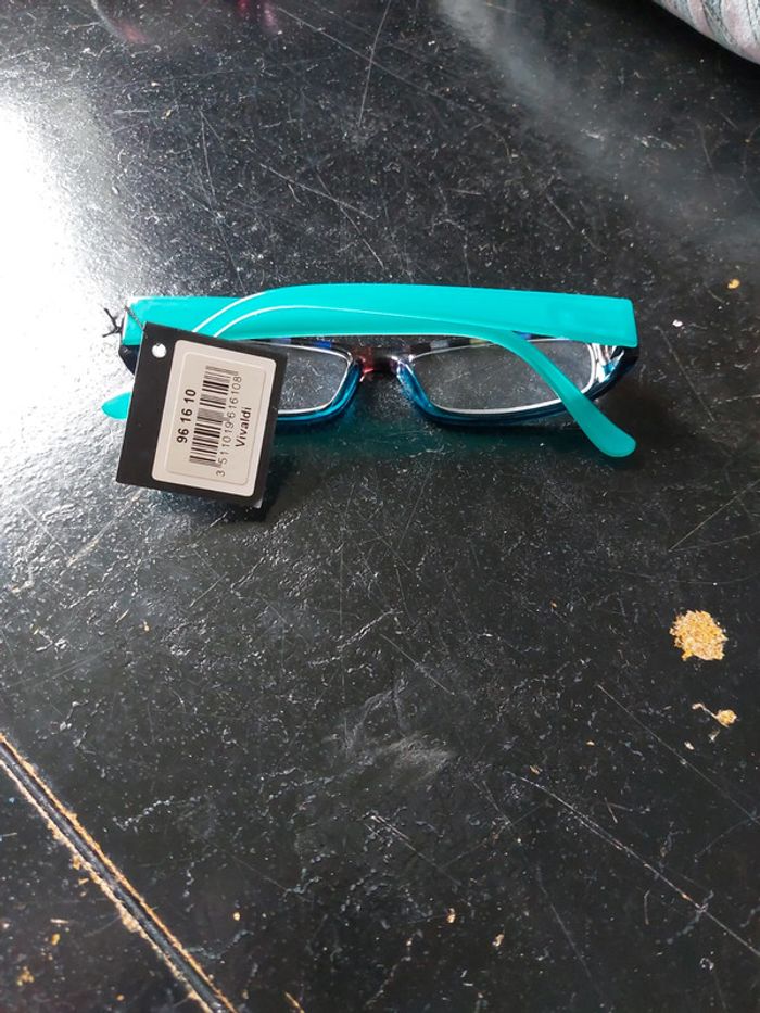 Lunette de lecture neuve +1 - photo numéro 2