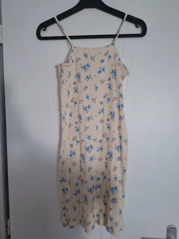 Robe à bretelles