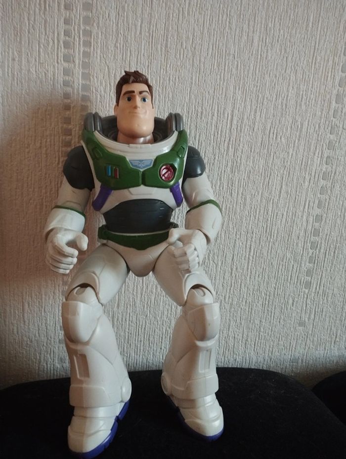 Figurine Buzz l'éclair le film - photo numéro 3