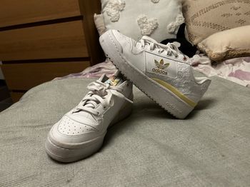 Baskets adidas x Disney