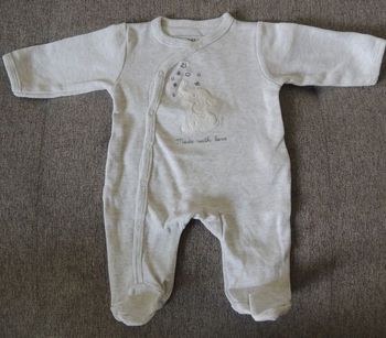 Pyjama 0 mois (offert pour l'achat d'un lot)