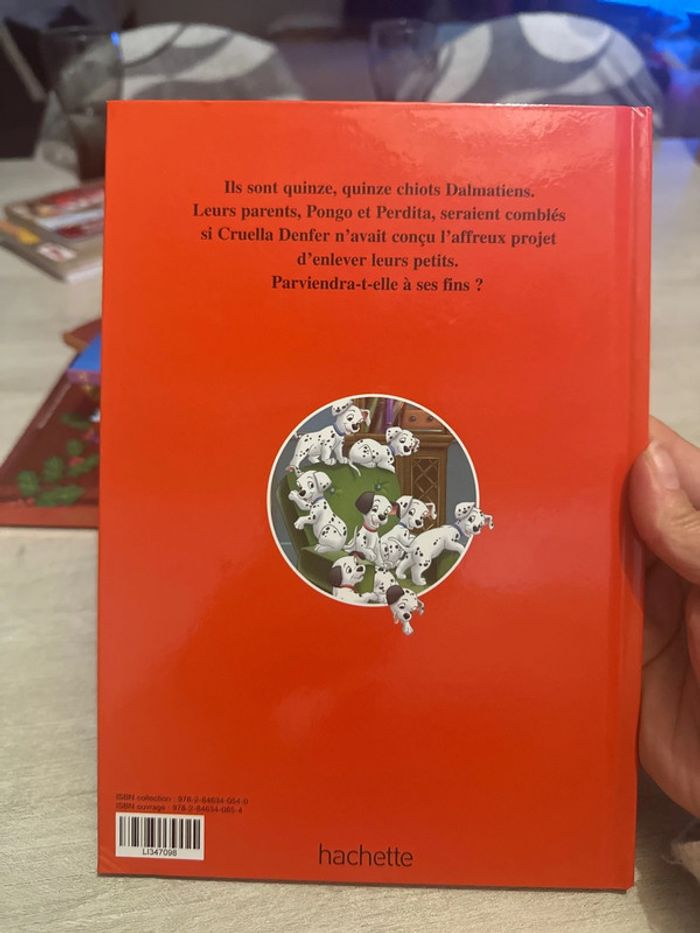 Livre Disney Mickey club du livre 101 dalmatiens - photo numéro 2